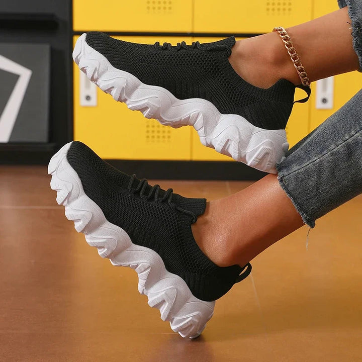 Monica Secrets | Performance Sneaker