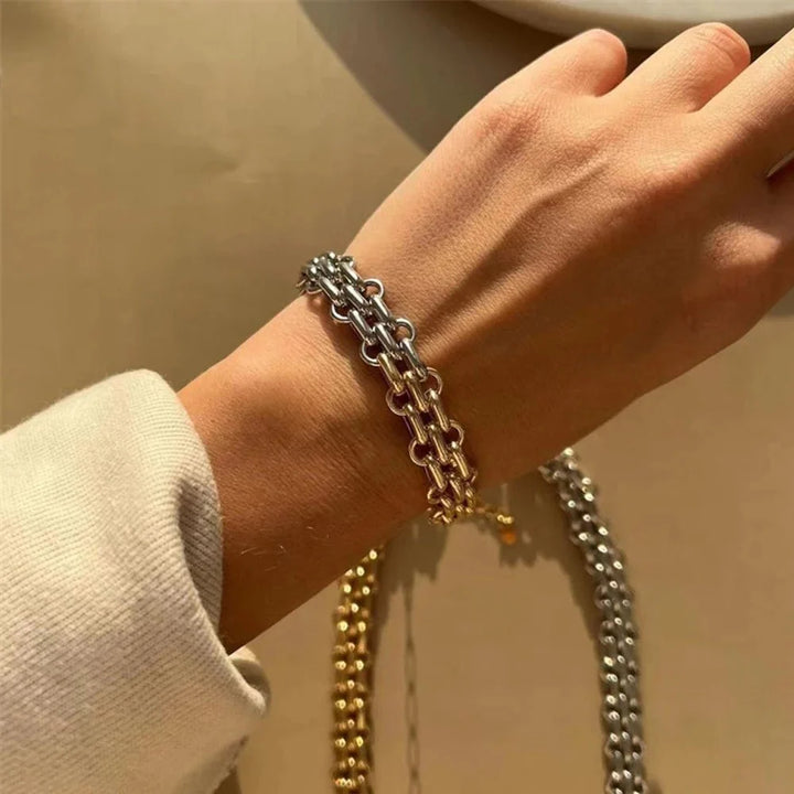 Chunky Two Tone Textured Circle Clasp Bracelet