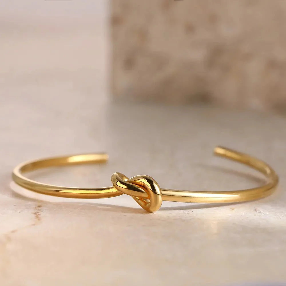 Classic Knot Bracelet