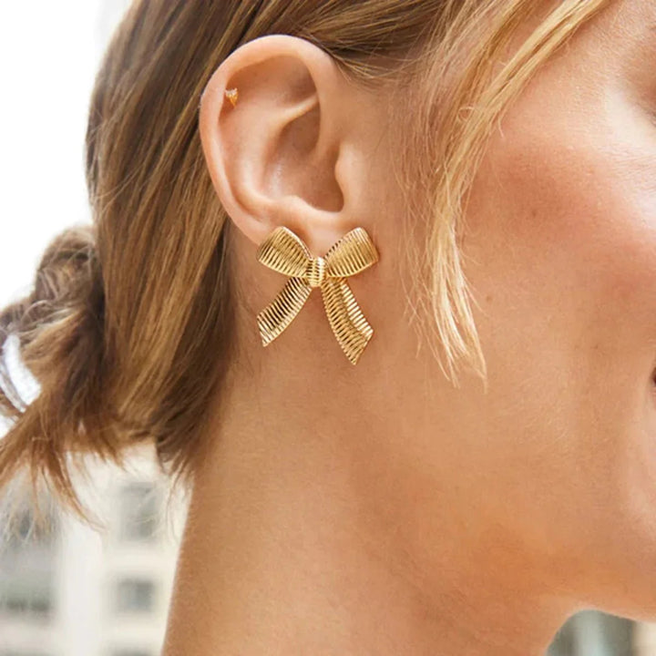 Dainty Striped Bow Elegant Ring and Earrings