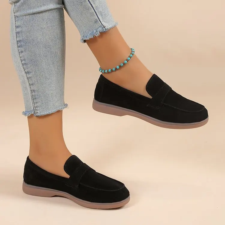 Monica Secrets | Suede Loafer