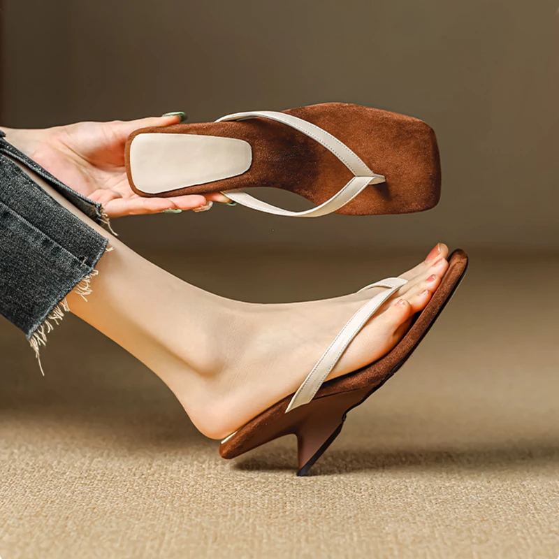 Monica Secrets | Square-Toe Heel