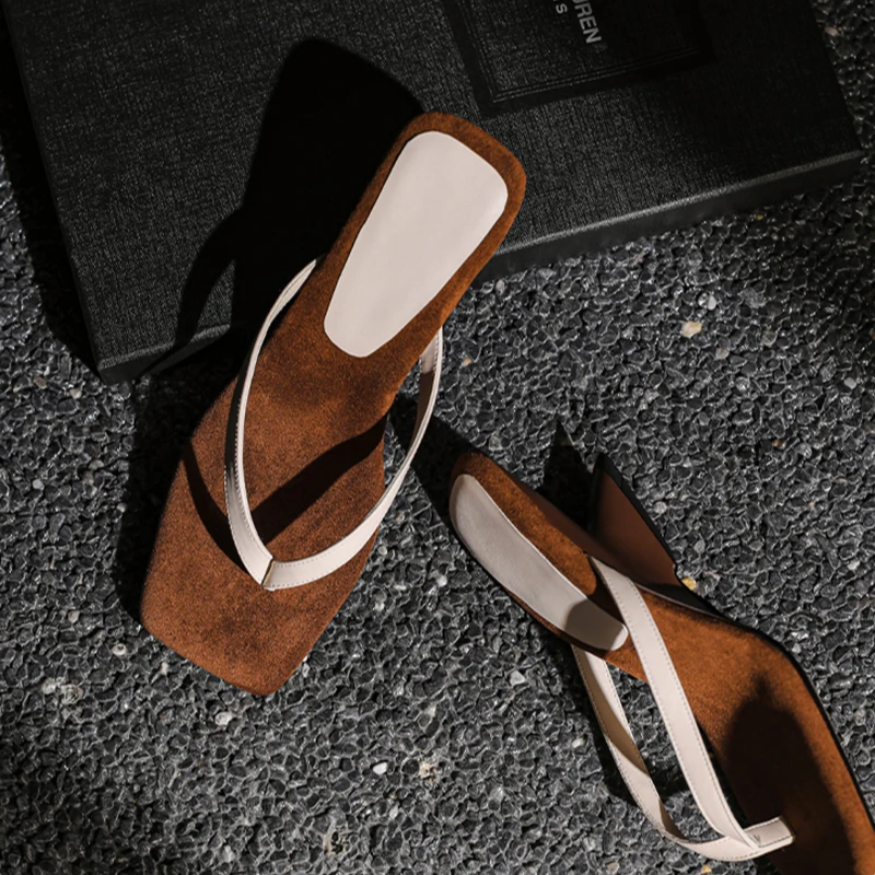 Monica Secrets | Square-Toe Heel
