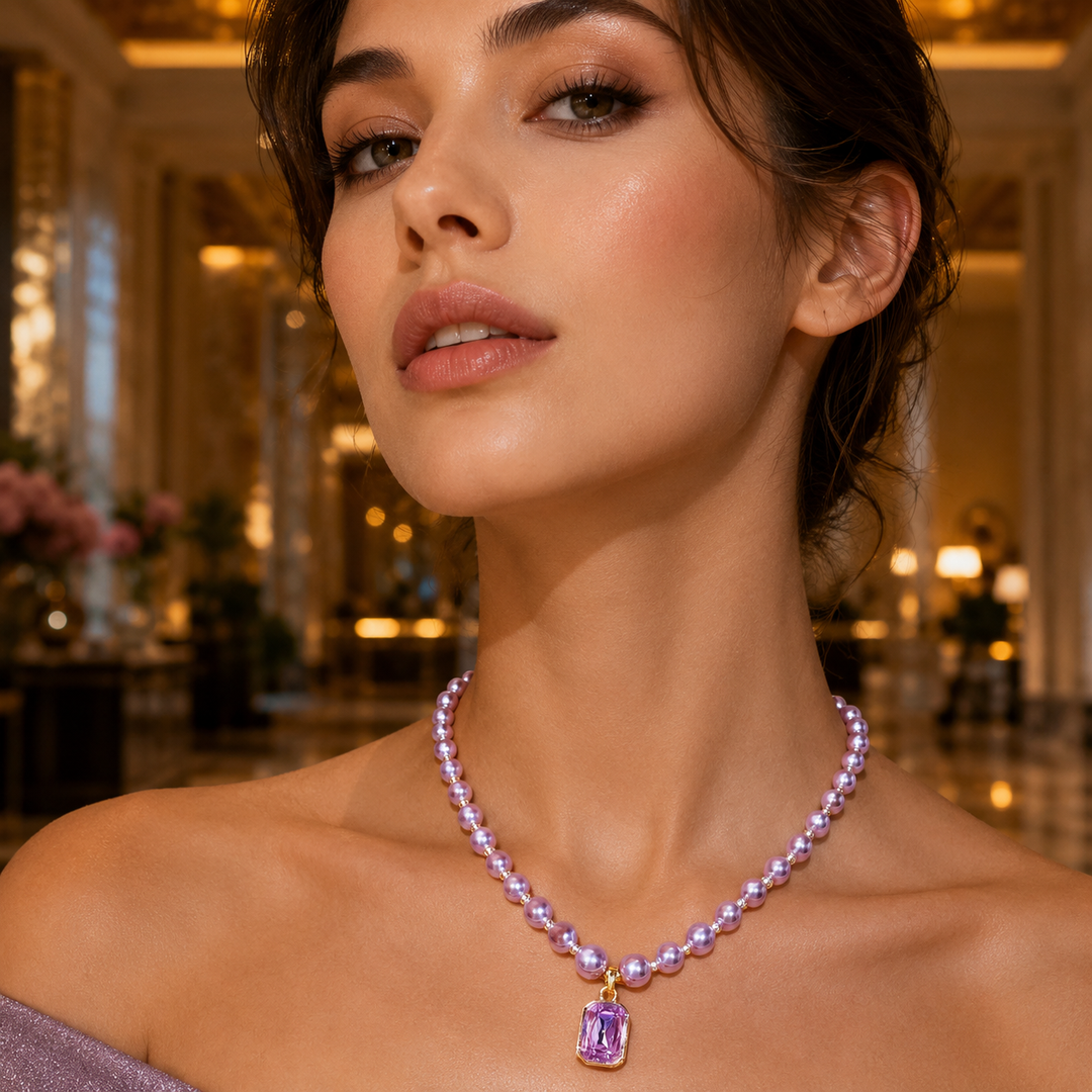 Gleaming Pearl Necklace