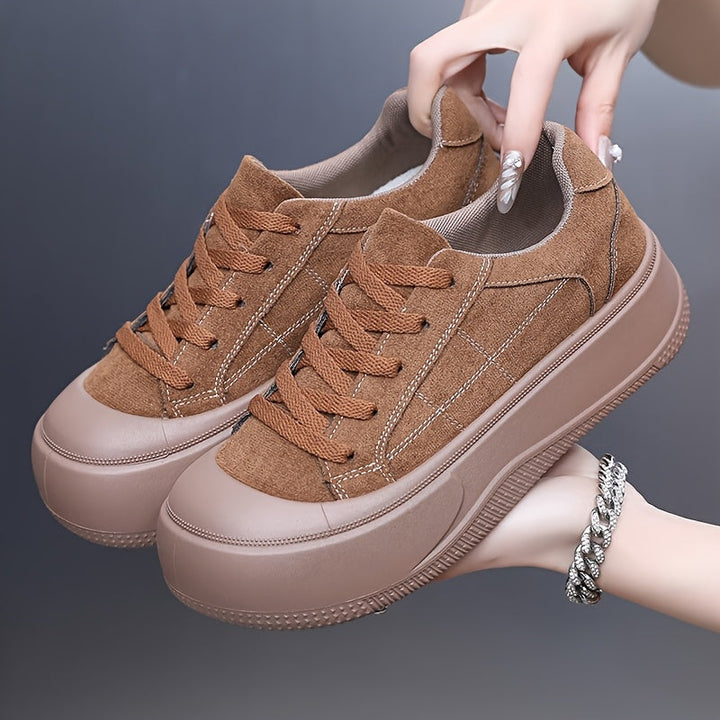 Monica Secrets | Suede Platform Sneaker