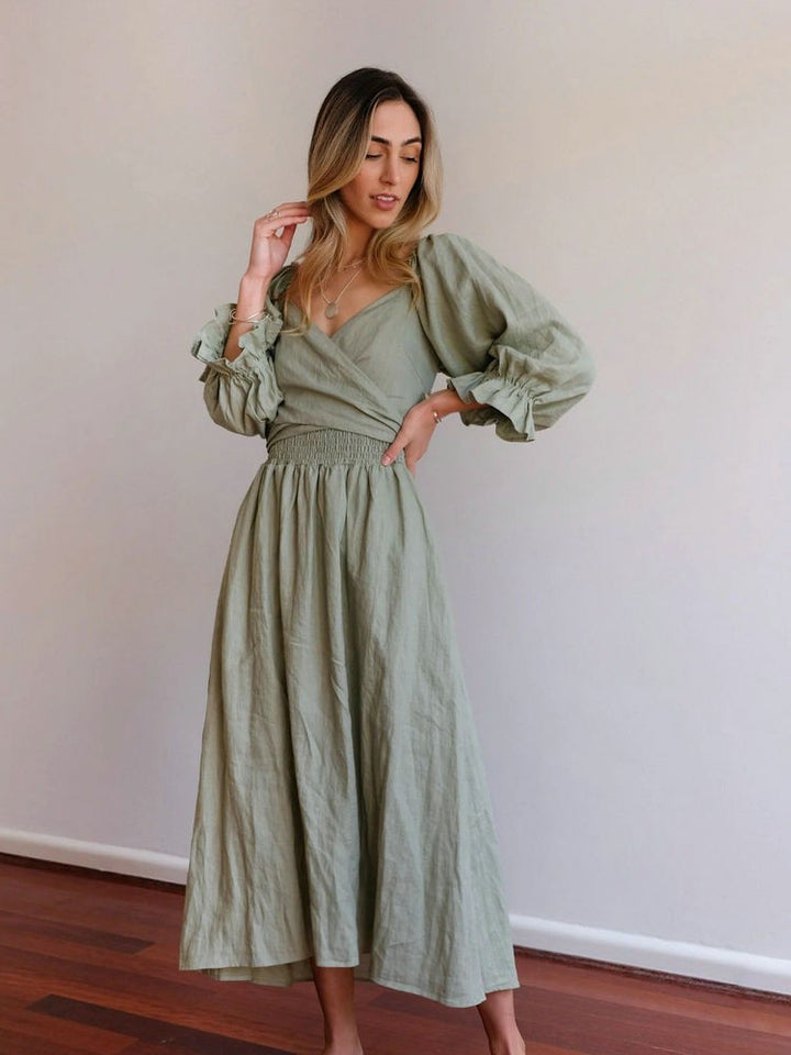 Monica Secrets | Elegant Reversible Puff Sleeve Maxi Dress