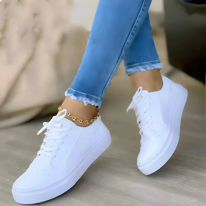 Monica Secrets | Ladies Sneaker – Orthopedic Comfort – Firm Fit – Lace-Up Casual Look