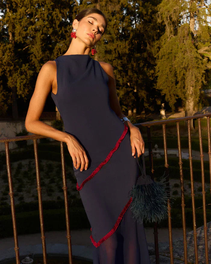 Monica Secrets | Elegant Sleeveless Bodycon Dress